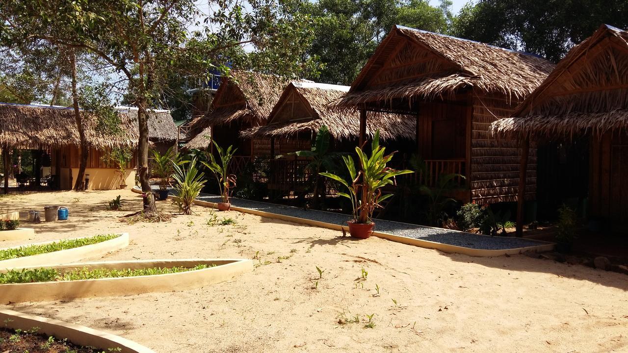 Mangroves & More @ Cambodia 시아누크빌 외부 사진